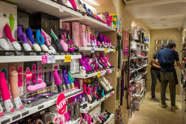 Lựa chọn các shop người lớn uy tín để tìm mua sản phẩm chất lượng