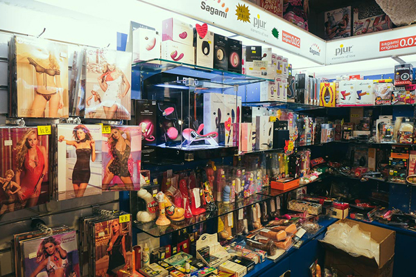 Shop Đồ Chơi Tình Yêu